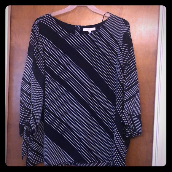 pale sky Tops - NWTStitch Fix- Pale Sky, ‘Nashua’ tie sleeve top.